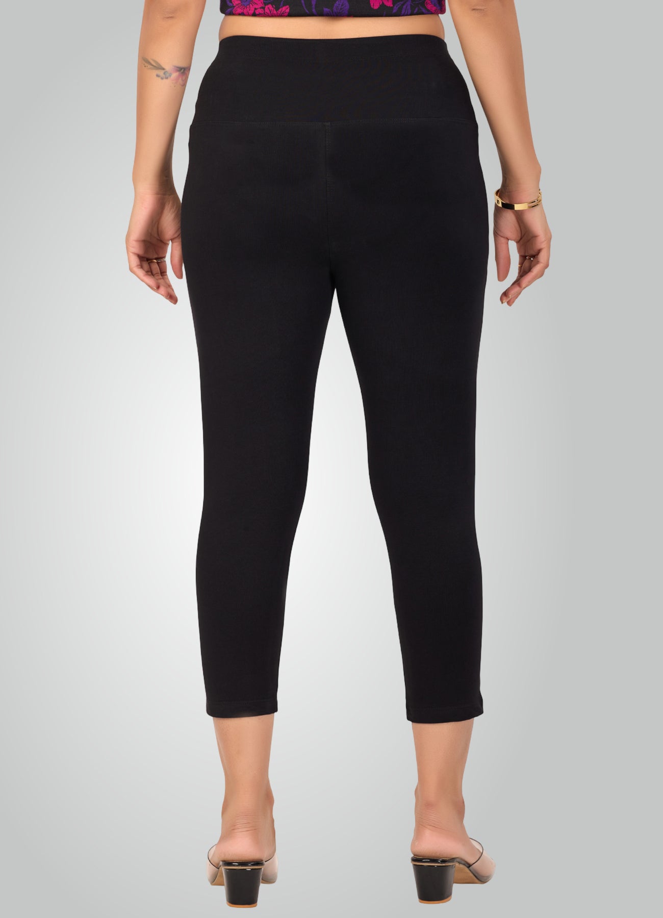 BLACK 4-WAY STRETCH COTTON HIGH WAIST CAPRI
