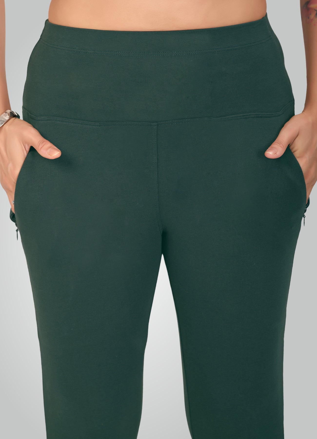 BOTTLE GREEN 4-WAY STRETCH COTTON HIGH WAIST CAPRI